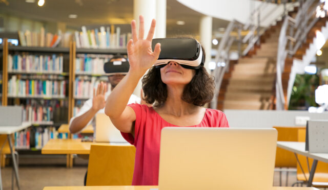 sanal gerceklik ve artirilmis gerceklikle egitim deneyimi