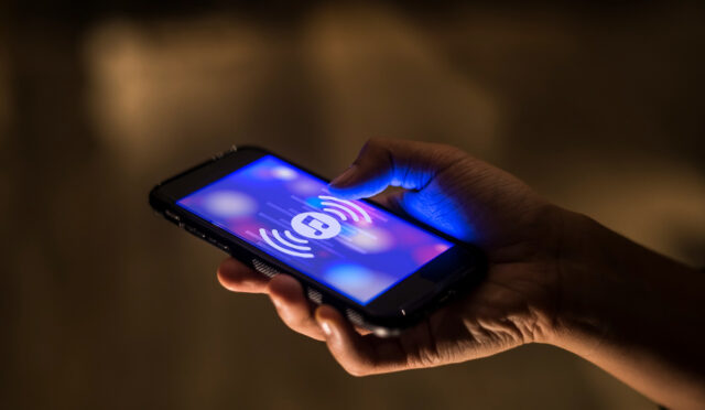 sesli arama optimizasyonu siri ve google asistan icin icerik stratejileri