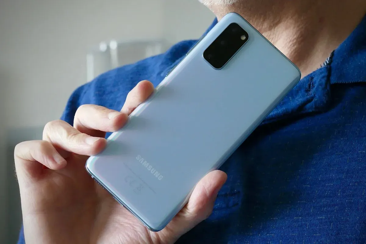 Samsung Galaxy S20 Güncellemesi: Mart 2025 Detayları