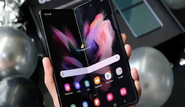 En İyi Ekranlı Telefonlar: İncelemeniz için 2025